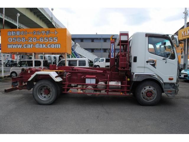 MITSUBISHI FUSOU FIGHTER 2016