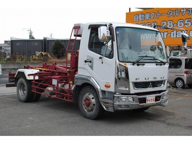 MITSUBISHI FUSOU FIGHTER 2016