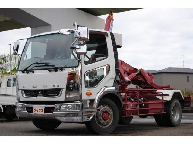 MITSUBISHI FUSOU FIGHTER 2016