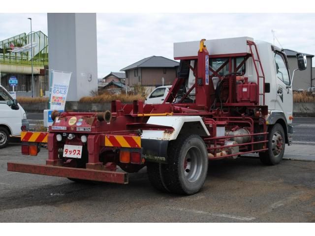 MITSUBISHI FUSOU FIGHTER 2016