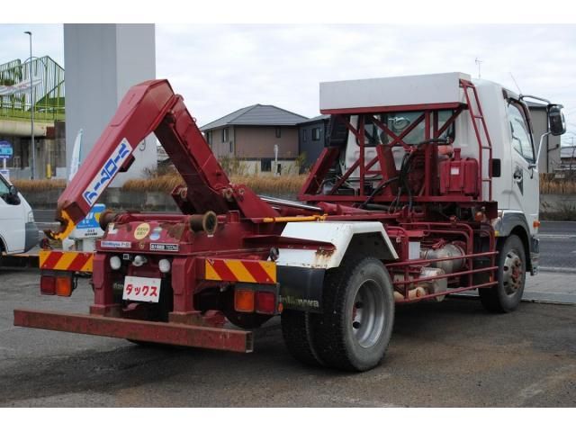 MITSUBISHI FUSOU FIGHTER 2016