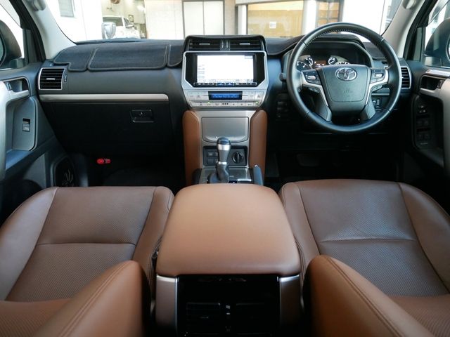 TOYOTA LANDCRUISER PRADO 2021