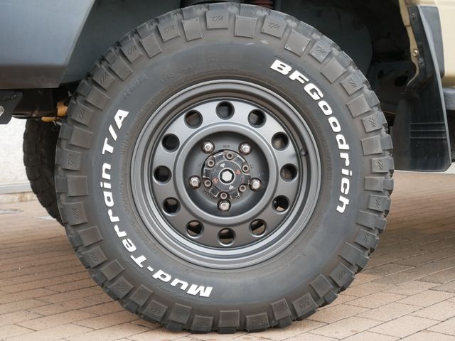 TOYOTA LANDCRUISER PICKUP 2015