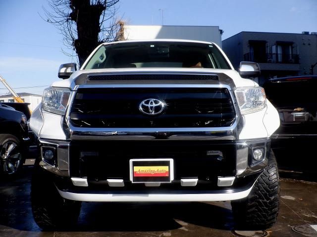 TOYOTA TANDORA 4WD 2015