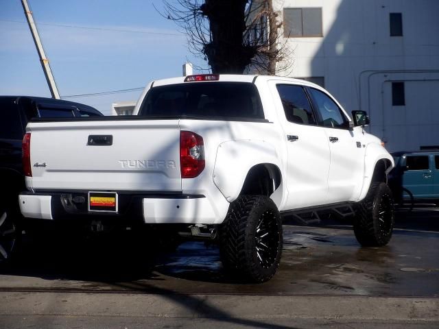 TOYOTA TANDORA 4WD 2015