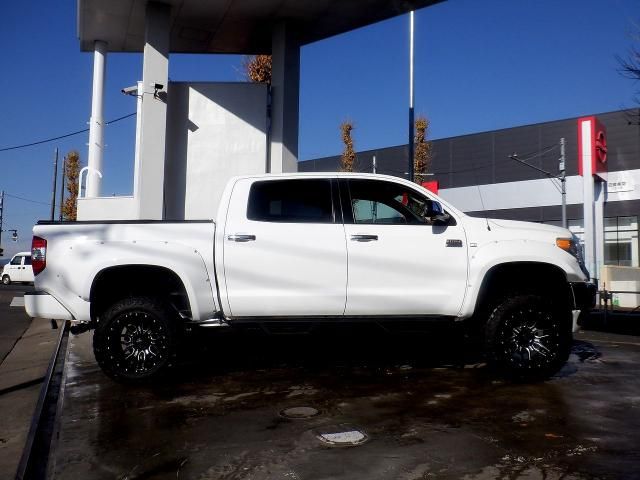 TOYOTA TANDORA 4WD 2015