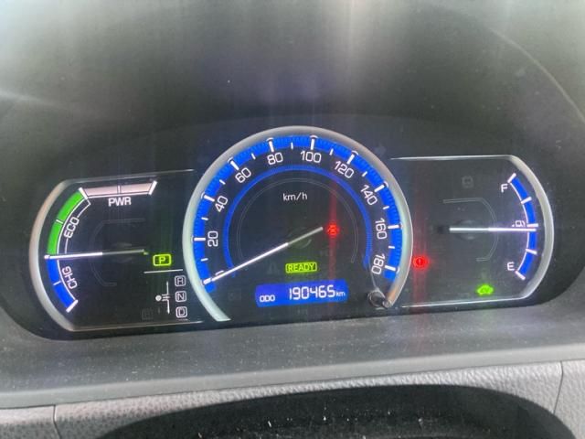 TOYOTA VOXY HYBRID 2014