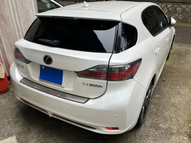 TOYOTA LEXUS CT200h 2011