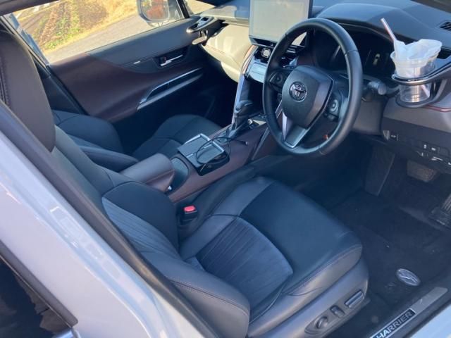 TOYOTA HARRIER HYBRID 2024