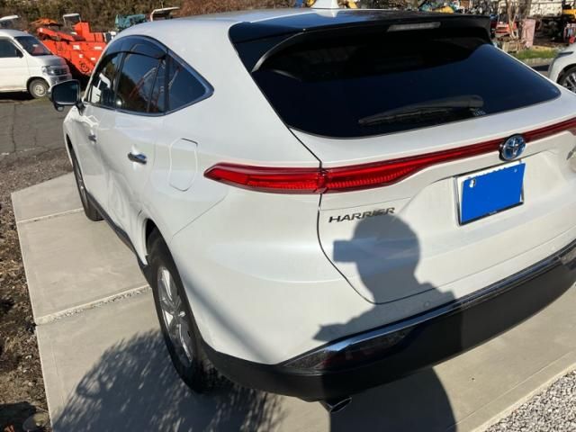 TOYOTA HARRIER HYBRID 2024