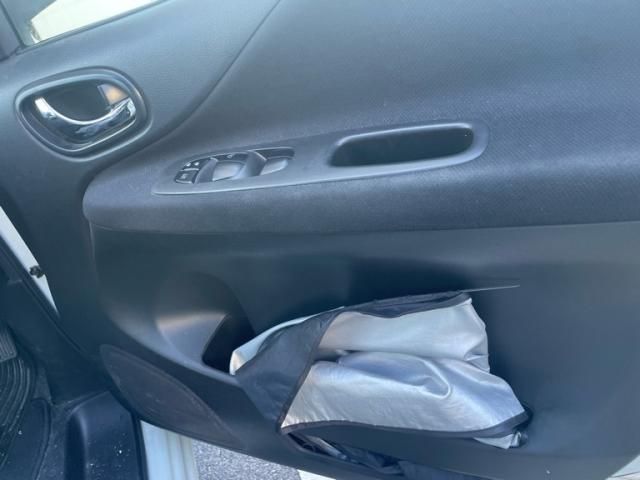 NISSAN SERENA  S-HYBRID 2013