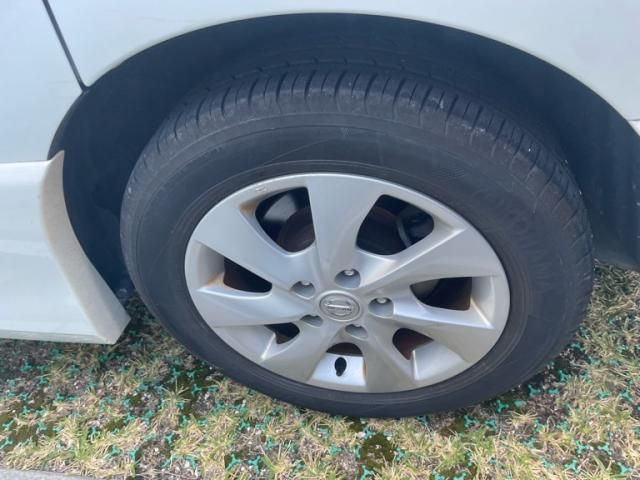 NISSAN SERENA  S-HYBRID 2013