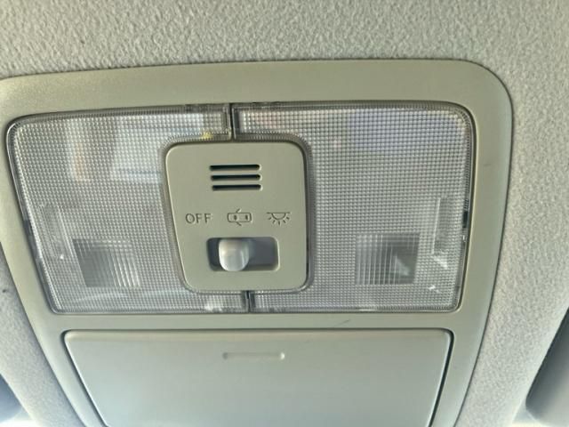 TOYOTA NOAH 4WD 2008