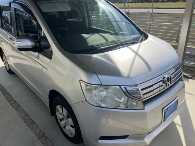 HONDA STEPWAGON 2010