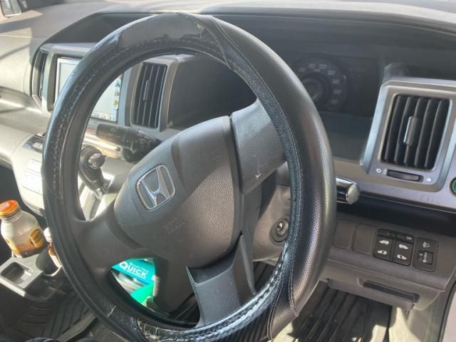 HONDA STEPWAGON 2010