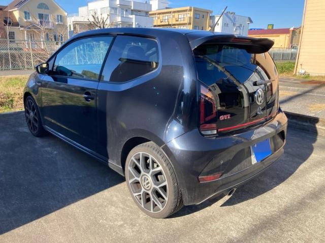 VOLKSWAGEN VOLKSWAGEN up! 2018