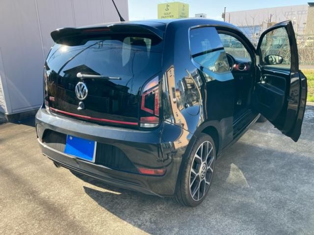 VOLKSWAGEN VOLKSWAGEN up! 2018