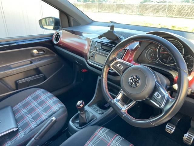 VOLKSWAGEN VOLKSWAGEN up! 2018