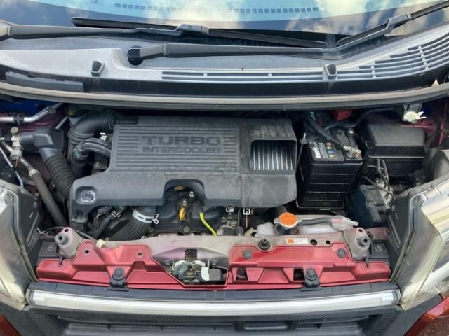 DAIHATSU MOVE CUSTOM 2015