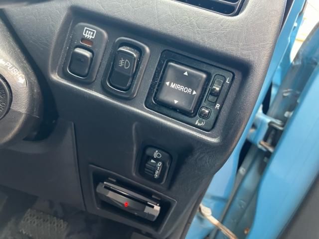 DAIHATSU TERIOS KID 4WD 2012