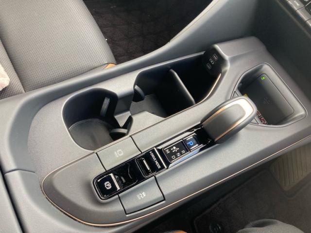 TOYOTA CROWN CROSSOVER 2023