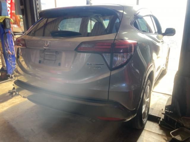 HONDA VEZEL HYBRID 4WD 2014