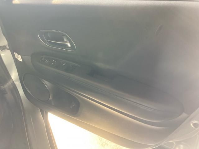 HONDA VEZEL HYBRID 4WD 2014