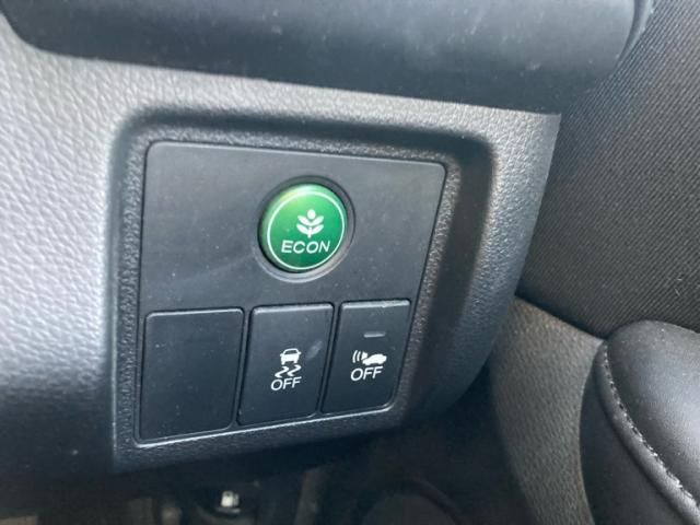 HONDA VEZEL HYBRID 2015