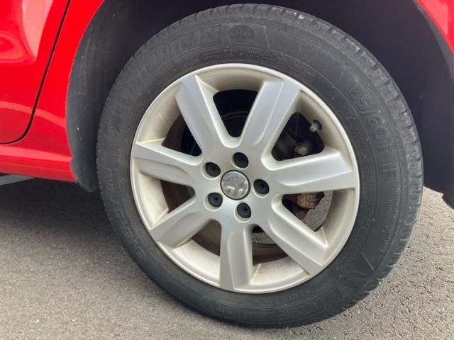 VOLKSWAGEN VOLKSWAGEN POLO 2011