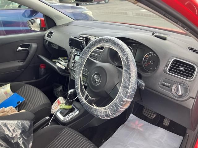 VOLKSWAGEN VOLKSWAGEN POLO 2011