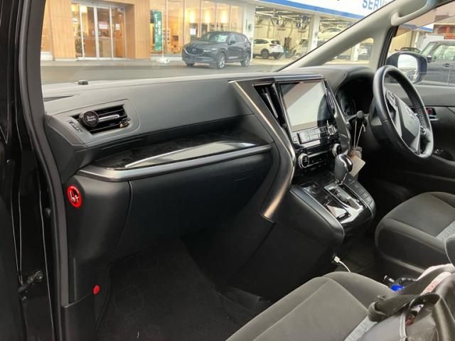 TOYOTA VELLFIRE 2016