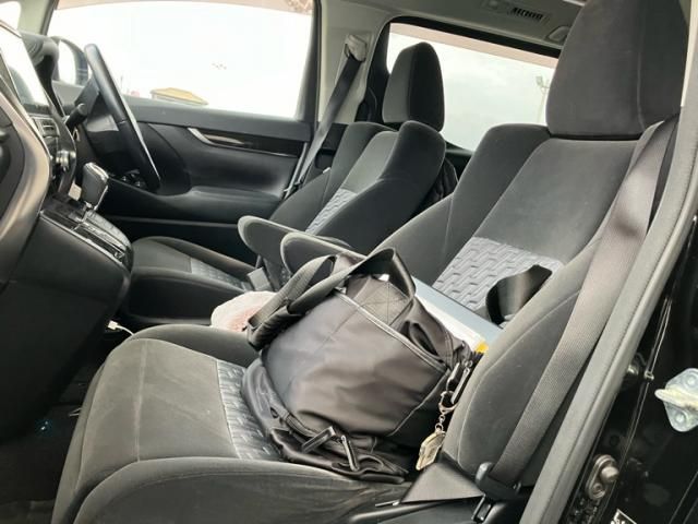 TOYOTA VELLFIRE 2016