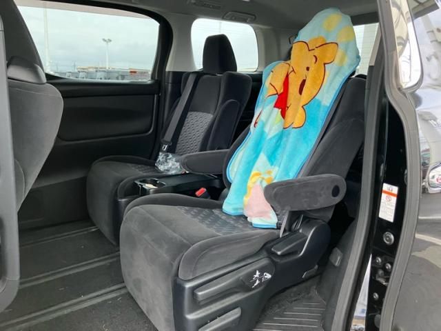 TOYOTA VELLFIRE 2016