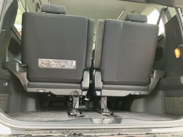 TOYOTA VELLFIRE 2016