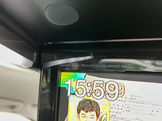 TOYOTA VELLFIRE 2016