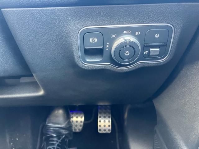 MERCEDES BENZ MERCEDES BENZ GLB 2021