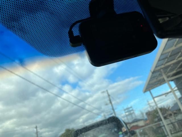 TOYOTA PRIUS Alpha 2013