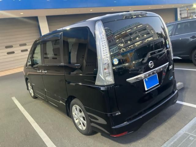 NISSAN SERENA  S-HYBRID 2013