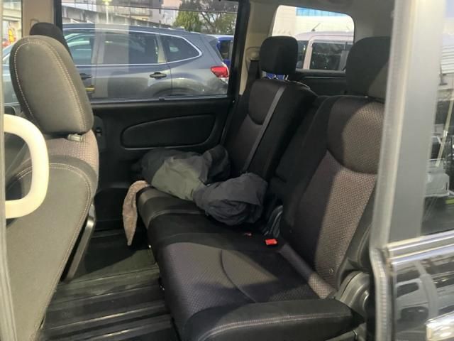 NISSAN SERENA  S-HYBRID 2013