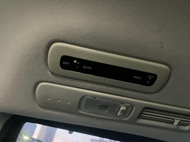 NISSAN SERENA  S-HYBRID 2013