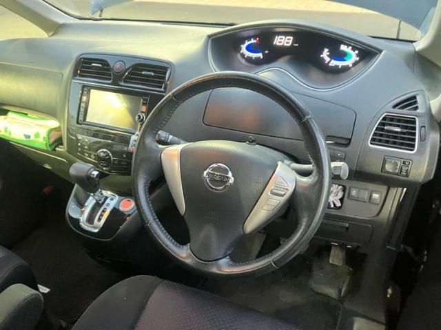 NISSAN SERENA  S-HYBRID 2013