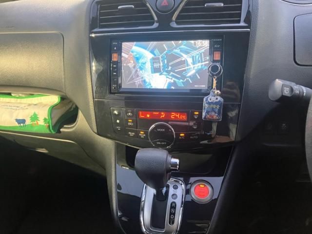 NISSAN SERENA  S-HYBRID 2013