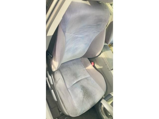 TOYOTA PRIUS Alpha 2012