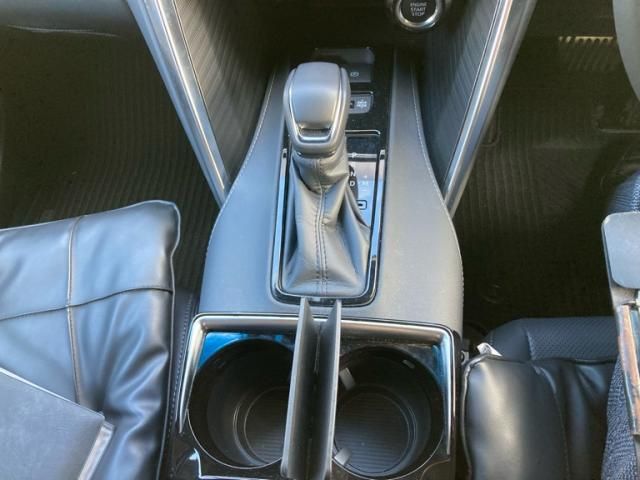 TOYOTA HARRIER 2WD 2025