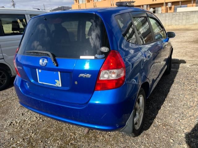 HONDA FIT 4WD 2002