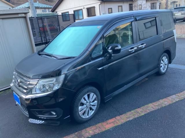 HONDA STEPWAGON SPADA 4WD 2014