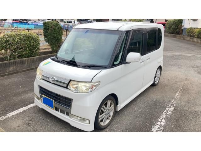 DAIHATSU TANTO CUSTOM 2010