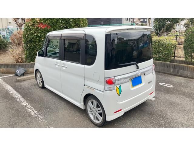 DAIHATSU TANTO CUSTOM 2010