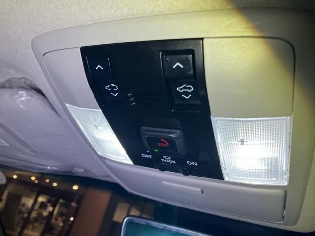 TOYOTA LANDCRUISER PRADO 2023