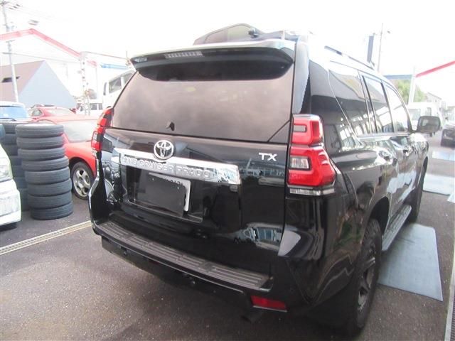 TOYOTA LANDCRUISER PRADO 2023